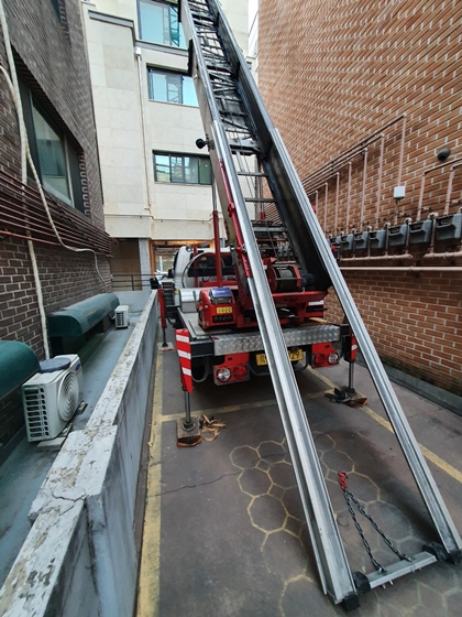 초지동사다리차